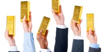 Gold Price Surge: दो दिन में ₹4,000 महंगा हुआ सोना, 10 ग्राम ₹1.59 लाख के पार; चांदी ₹1,163 फिसली