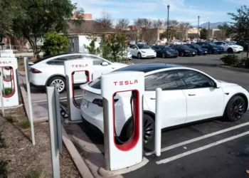 Tesla Launches India’s First Supercharging Station in Mumbai’s BKC 3 Tesla Launches India’s First Supercharging Station in Mumbai’s BKC