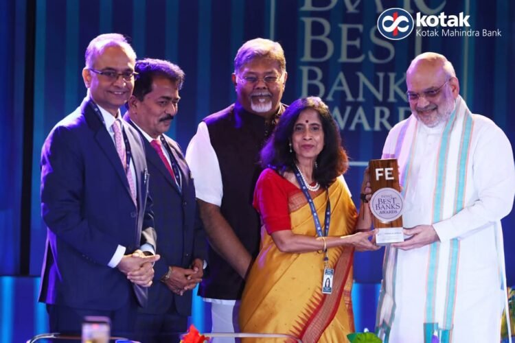 Kotak Mahindra Bank Named Best Private Sector Bank at Financial Express Best Banks Awards 2023–24 1 Kotak Mahindra Bank Named Best Private Sector Bank at Financial Express Best Banks Awards 2023–24