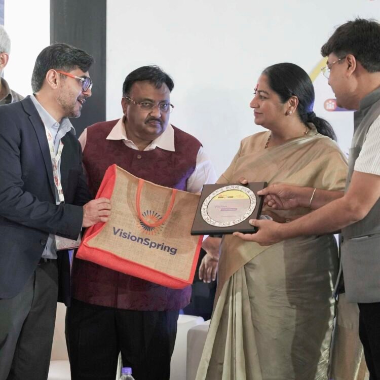 His remarks resonated with the central theme of the event – that access to eyeglasses is not just about individual health but about collective progress.