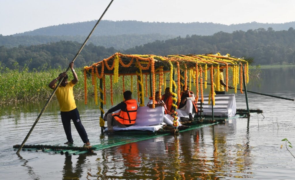 Chhattisgarh’s Eco-Tourism Gets a Fresh Boost: Forest Minister Kedar Kashyap Launches Bamboo Rafting at Kumharras Dam 2 Chhattisgarh’s Eco-Tourism Gets a Fresh Boost: Forest Minister Kedar Kashyap Launches Bamboo Rafting at Kumharras Dam