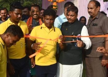Chhattisgarh’s Eco-Tourism Gets a Fresh Boost: Forest Minister Kedar Kashyap Launches Bamboo Rafting at Kumharras Dam 4 Chhattisgarh’s Eco-Tourism Gets a Fresh Boost: Forest Minister Kedar Kashyap Launches Bamboo Rafting at Kumharras Dam