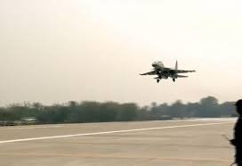 PM Witnesses Special IAF Aerial Show at Emergency Landing Facility in Assam