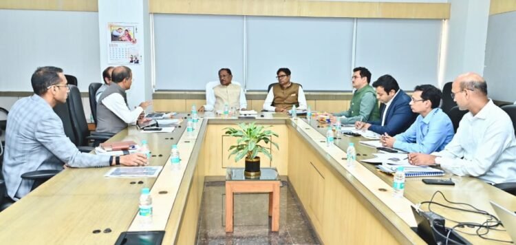 Chhattisgarh CM Calls for Time-Bound, Quality Execution of Mining Projects
