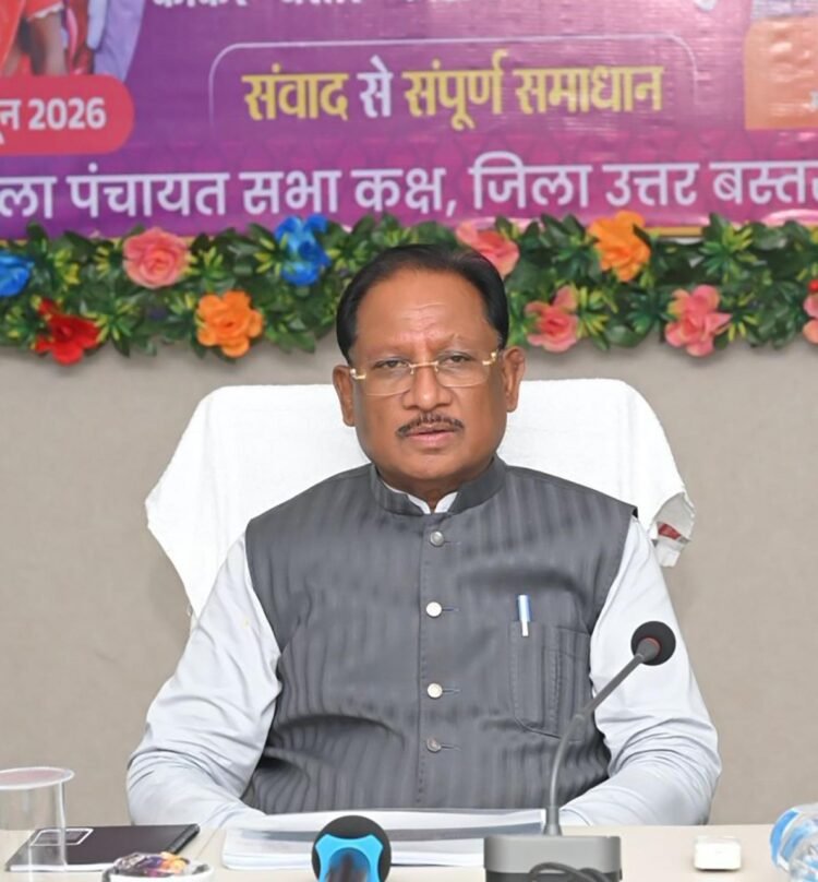 CM Vishnu Deo Sai Reviews Governance Initiatives in Bastar Region, Stresses Effective Delivery of Welfare Schemes 1 CM Vishnu Deo Sai Reviews Governance Initiatives in Bastar Region, Stresses Effective Delivery of Welfare Schemes