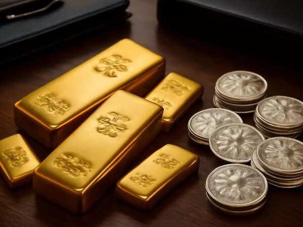 Gold Surges Above ₹1.52 Lakh, Silver Crosses ₹2.46 Lakh Mark; Precious Metals Continue Strong Rally 3 Gold Surges Above ₹1.52 Lakh 1