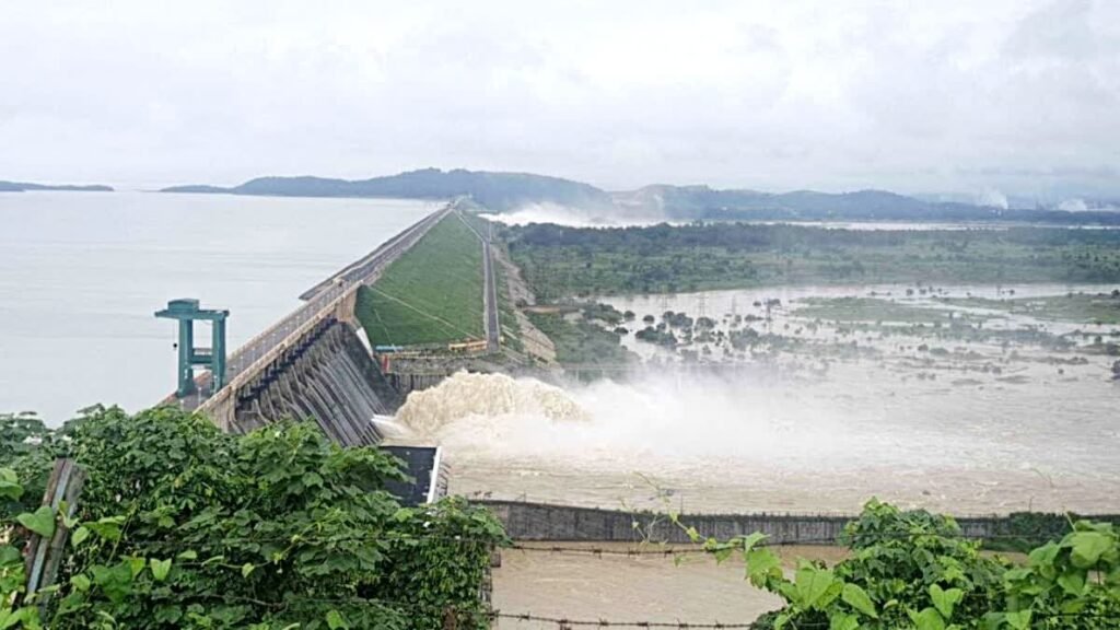 World's Longest Dam: Hirakud Dam – India's Engineering Marvel 2 1200 675 22069920 thumbnail 16x9 odisha