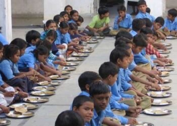 147 Girls Fall Ill After Suspected Food Poisoning