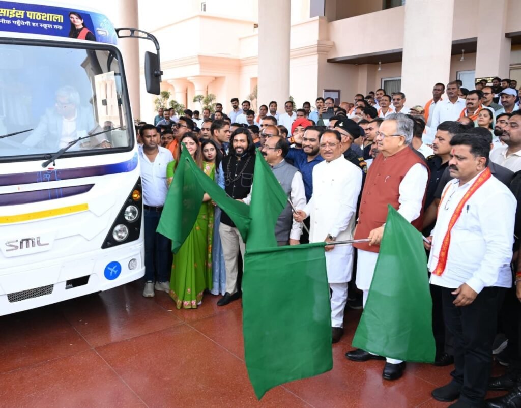 Chhattisgarh Launches Mobile AI & Robotics Lab to Bring Emerging Technologies to Rural Students