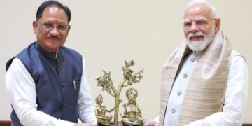 PM Modi, Chhattisgarh CM Vishnu Deo Sai Discuss Bastar Vision, Industrial Growth and ₹10,500-Crore Urea Project