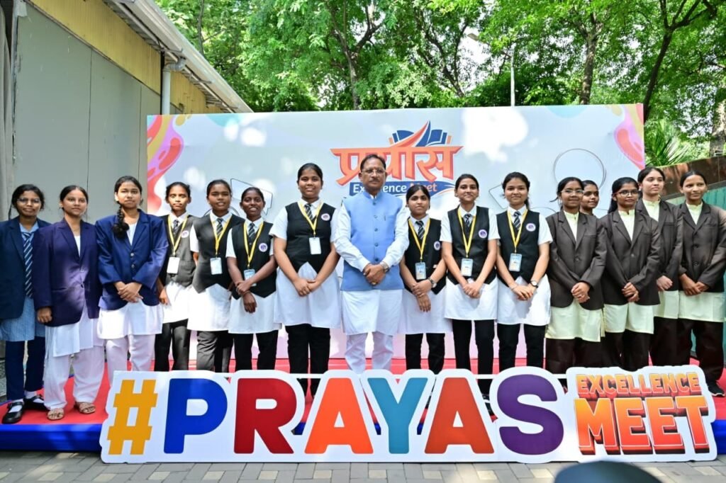 From Education to a Developed Chhattisgarh: CM Vishnu Deo Sai Shares Vision with NEET Achievers 3 From Education to a Developed Chhattisgarh: CM Vishnu Deo Sai Shares Vision with NEET Achievers
