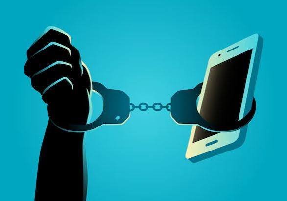 HDFC Bank Staff Help Prevent ₹1.12-Crore ‘Digital Arrest’ Fraud on Senior Citizen 2 HDFC Bank Staff Help Prevent ₹1.12-Crore ‘Digital Arrest’ Fraud on Senior Citizen