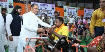 मुख्यमंत्री विष्णु देव साय, प्रोजेक्ट 'सहारा' के तहत 1,739 दिव्यांगजनों हितग्राहियों को ₹3.58 करोड़ के सहायक उपकरण वितरित किए