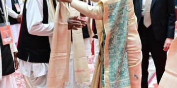 President Bhavan Showcases Bastar's Tribal Heritage as Cultural Delegation Meets President Murmu
