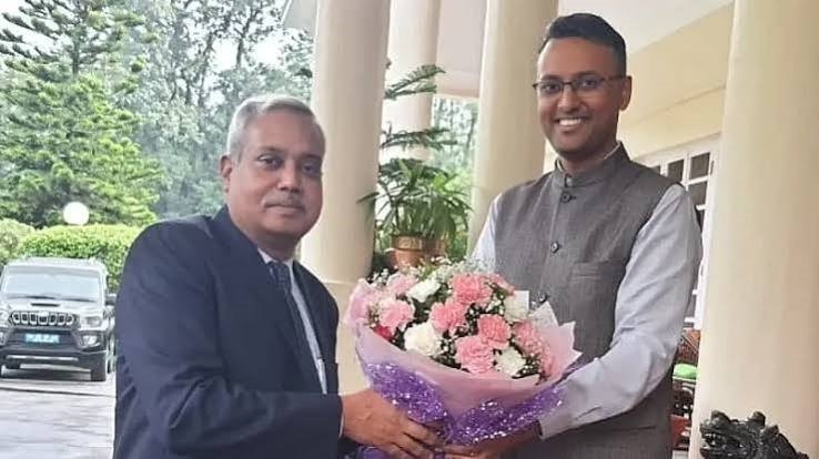 India’s Outgoing Ambassador Naveen Srivastava Meets Nepal Foreign Minister, Discusses Future of Bilateral Ties