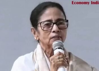 Mamata Banerjee Moves Supreme Court Against EC Freeze on TMC Name and Symbol