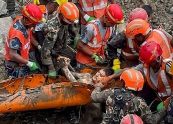 Nepal Flood Death Toll Rises to 1,295; Two Workers Rescued Alive After 9 Days in Tunnel