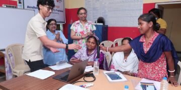 How a 17-Year-Old Is Bringing Financial Literacy to Women in India