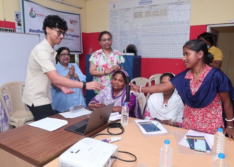 How a 17-Year-Old Is Bringing Financial Literacy to Women in India