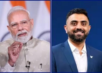 PM Modi Speaks to Flydubai Pilot Captain Smit Machchhar, Praises His Courage